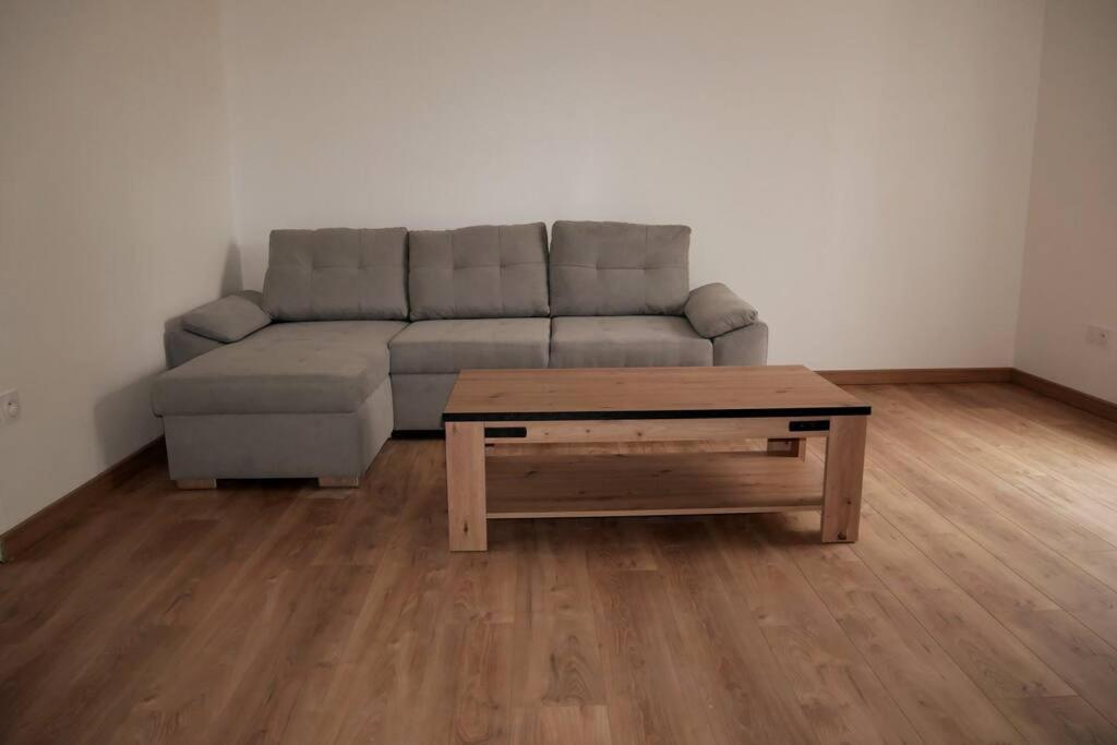 Appartement T2, Avec Terrasse. Ла-Рош-сюр-Йон Экстерьер фото